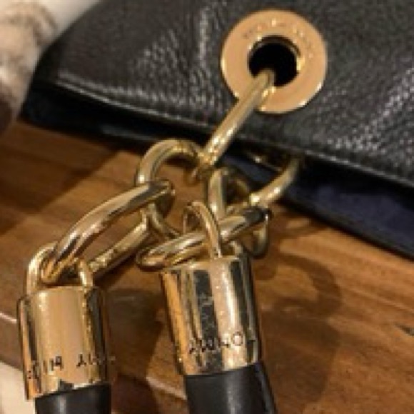 Tommy Hilfiger - Picture 5 of 8